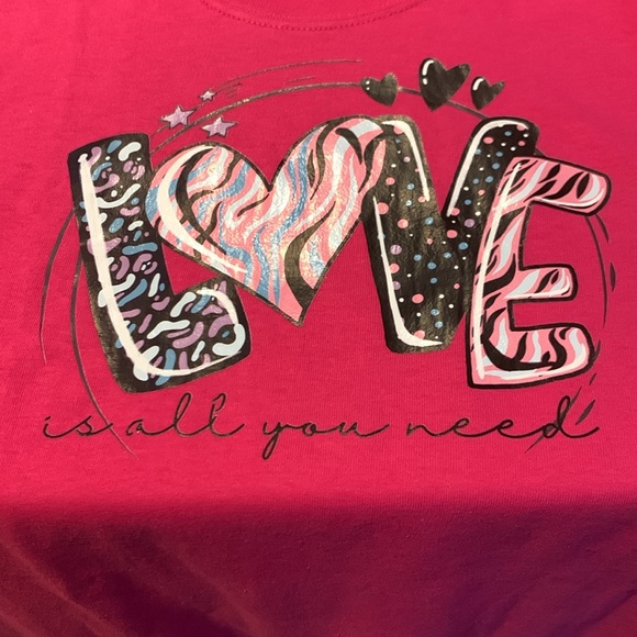 GILDAN BRAND NEW LOVE TEE SHIRT WITH SET OF 3 beaded pens - Picture 4 of 9